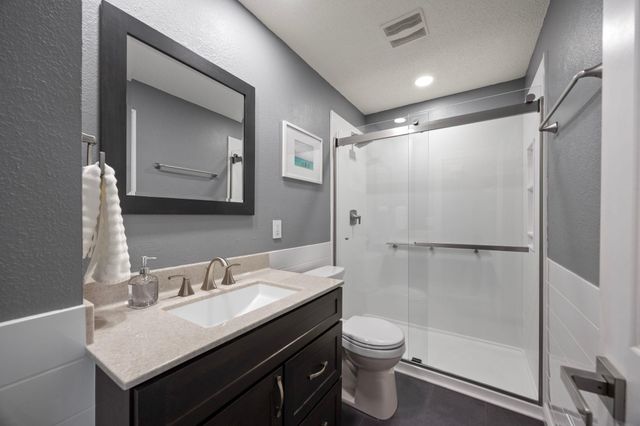 7723 N Shore Circle N, Forest Lake, MN 55025