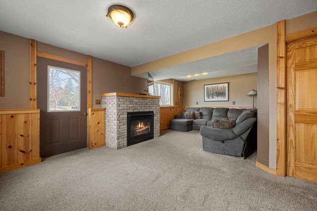 7723 N Shore Circle N, Forest Lake, MN 55025