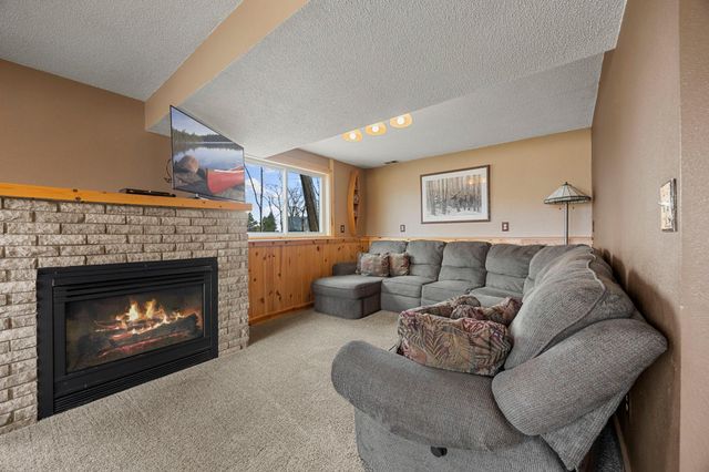 7723 N Shore Circle N, Forest Lake, MN 55025