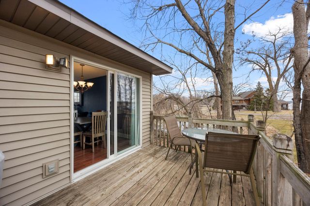 7723 N Shore Circle N, Forest Lake, MN 55025