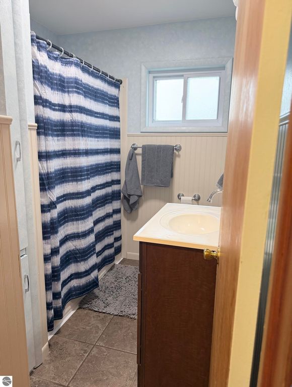 Image 10 of property listing at 516 Yale Avenue, Alma, MI 48801