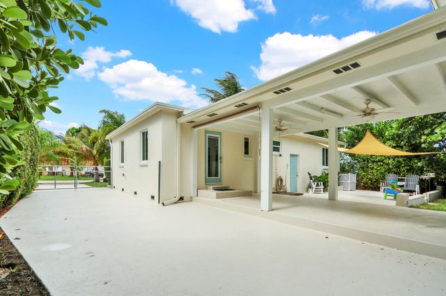 222 Bayberry Drive, Lake Park, FL 33403