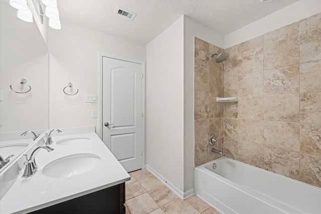 14201 Spring Birch Lane, Pearland, TX 77584