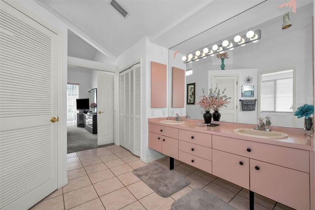 7405 EVESBOROUGH LANE, New Port Richey, FL 34655