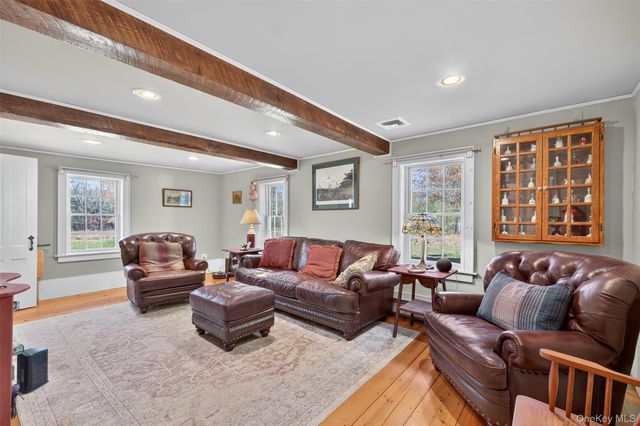 321 Burnt Meadow Road, Gardiner, NY 12525