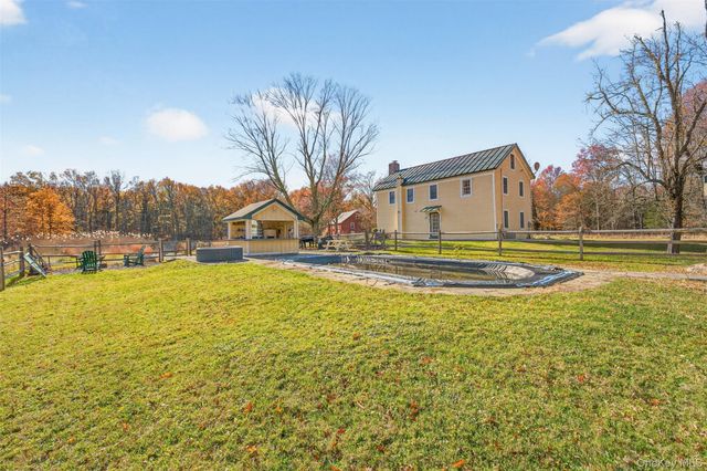 321 Burnt Meadow Road, Gardiner, NY 12525