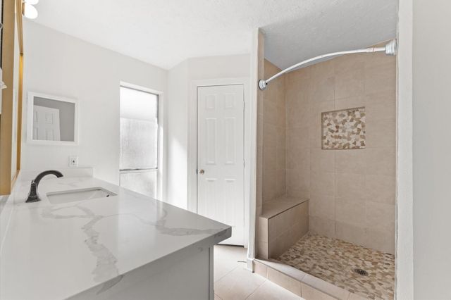 1111 W Belgravia Drive, Pearland, TX 77584