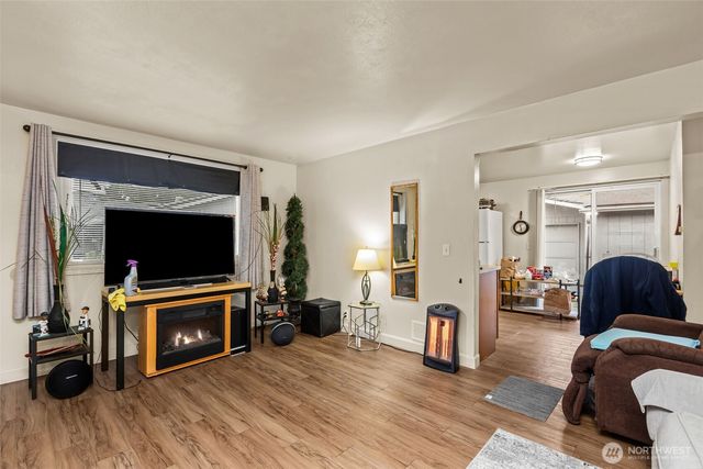 6216 -6218 S Bell Street, Tacoma, WA 98408