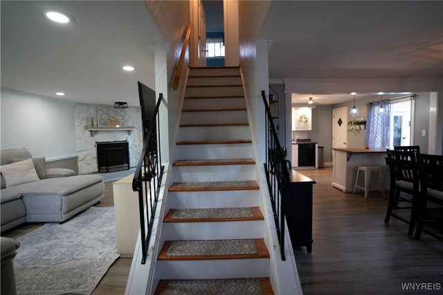 85 Rondelay Drive, Cheektowaga, NY 14227