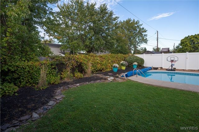 85 Rondelay Drive, Cheektowaga, NY 14227