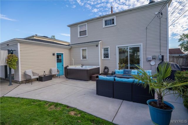 85 Rondelay Drive, Cheektowaga, NY 14227