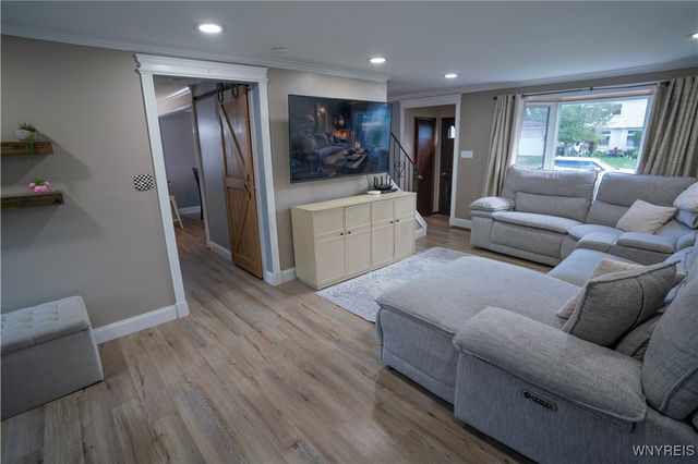 85 Rondelay Drive, Cheektowaga, NY 14227