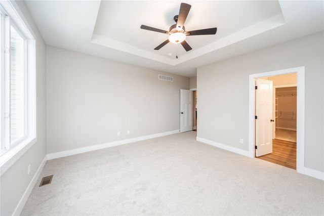 5620 NE Creek Ridge Drive, Ankeny, IA 50021