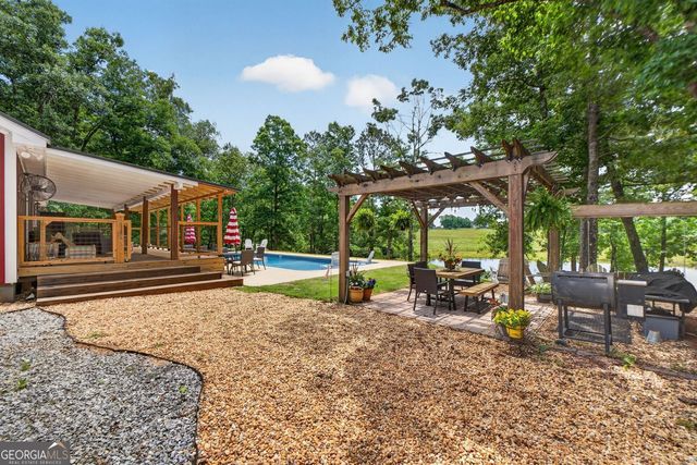 454 Tom Bell Road, Milner, GA 30257