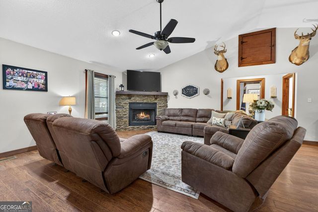 454 Tom Bell Road, Milner, GA 30257