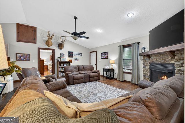454 Tom Bell Road, Milner, GA 30257