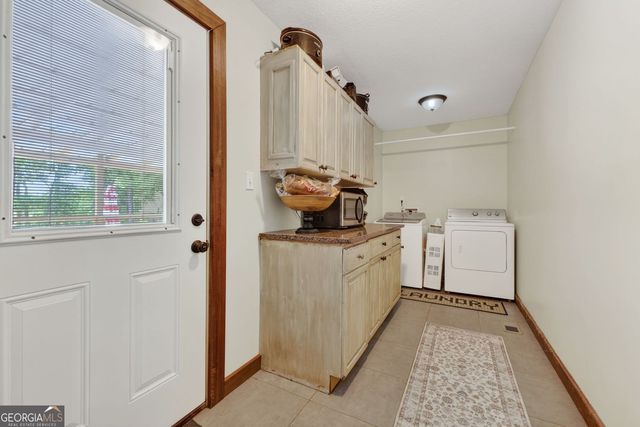 454 Tom Bell Road, Milner, GA 30257