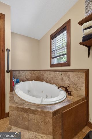454 Tom Bell Road, Milner, GA 30257