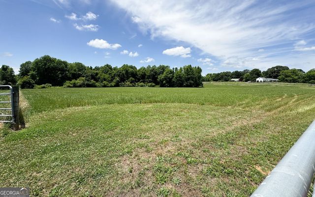 454 Tom Bell Road, Milner, GA 30257