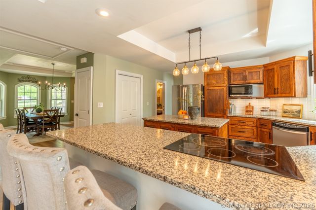 6562 E 563 Road, Locust Grove, OK 74352
