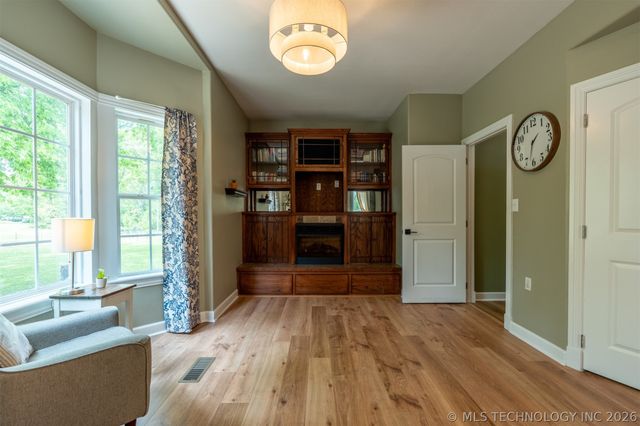 6562 E 563 Road, Locust Grove, OK 74352
