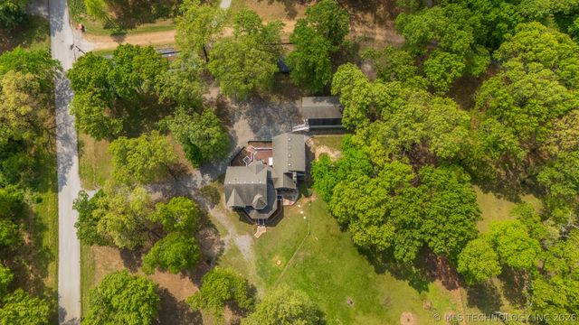 6562 E 563 Road, Locust Grove, OK 74352