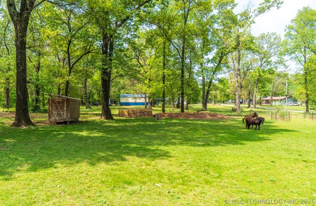 6562 E 563 Road, Locust Grove, OK 74352