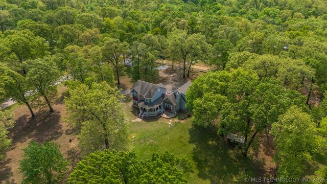 6562 E 563 Road, Locust Grove, OK 74352