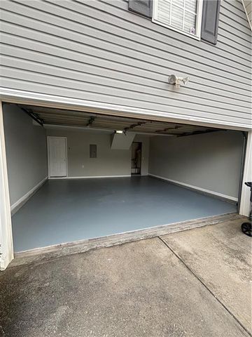 808 Tucker Trail, Loganville, GA 30052