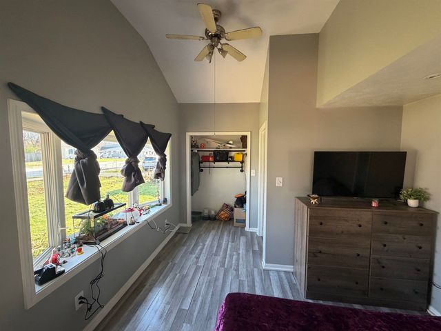 1719 Maplehurst Avenue, Mishawaka, IN 46545