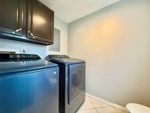 1719 Maplehurst Avenue, Mishawaka, IN 46545