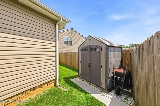 4109 Pacelli Pl, Louisville, KY 40245