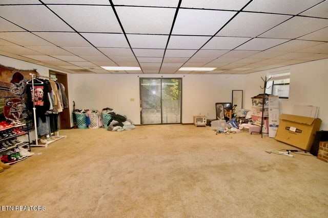 927 Oxford Hills Drive, Maryville, TN 37803