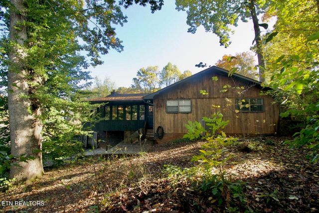 927 Oxford Hills Drive, Maryville, TN 37803