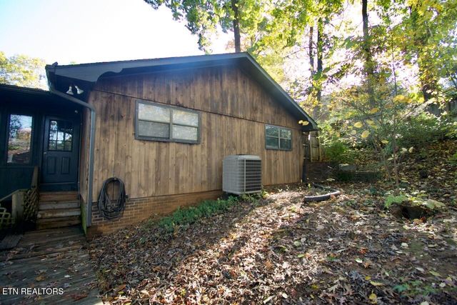 927 Oxford Hills Drive, Maryville, TN 37803