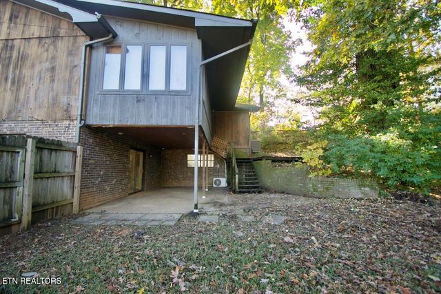 927 Oxford Hills Drive, Maryville, TN 37803