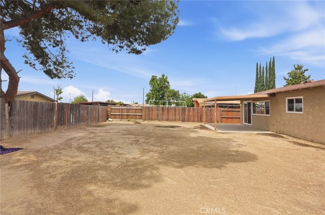 2141 E Bessant, San Bernardino, CA 92404