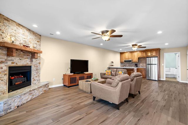 255 Point Seven Road 1, Kimberling City, MO 65686