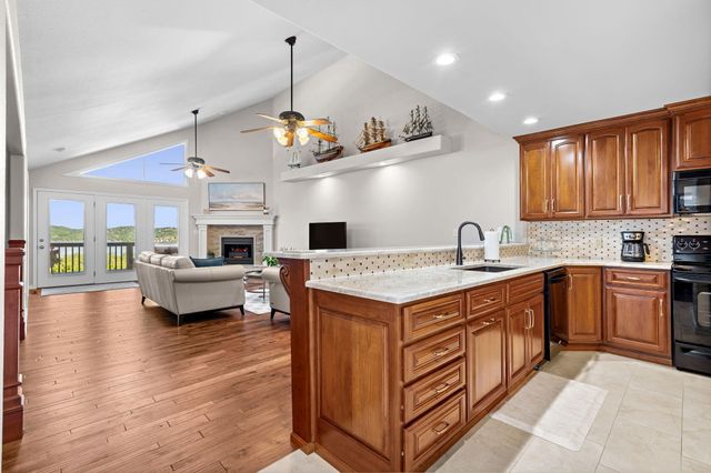 255 Point Seven Road 1, Kimberling City, MO 65686