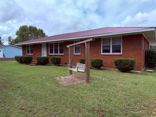 843 7th Ave., Aynor, SC 29511