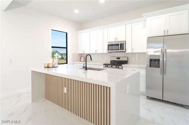 1407 NE 5th AVE, Cape Coral, FL 33909