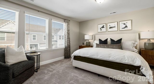 17112 Birchwood Farm Road Windsor, Pineville, NC 28134