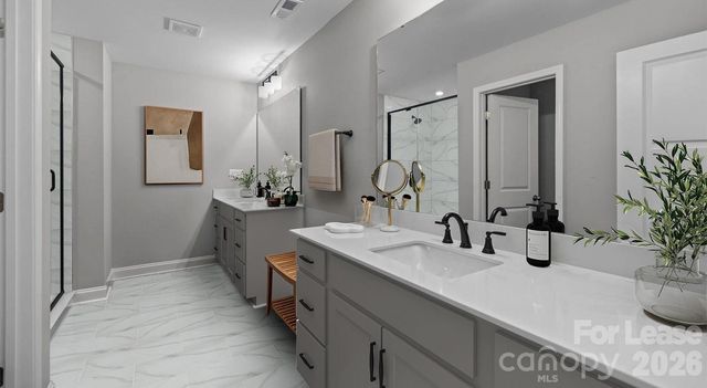 17112 Birchwood Farm Road Windsor, Pineville, NC 28134