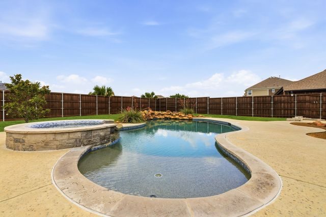 5115 Live Oak Drive, Sachse, TX 75048