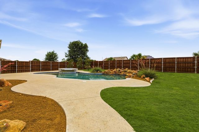 5115 Live Oak Drive, Sachse, TX 75048