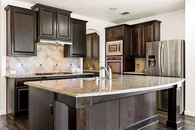 5115 Live Oak Drive, Sachse, TX 75048