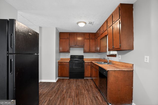 287 Morris Drive SE, Conyers, GA 30094