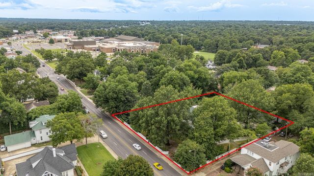 1419 S Main, Jonesboro, AR 72401