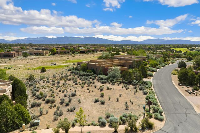 19 Tecolote Circle, Santa Fe, NM 87506