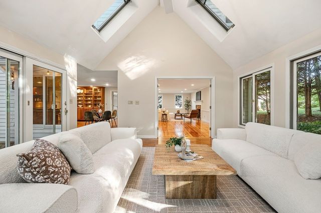 6 Olde Meetinghouse Road, Westborough, MA 01581
